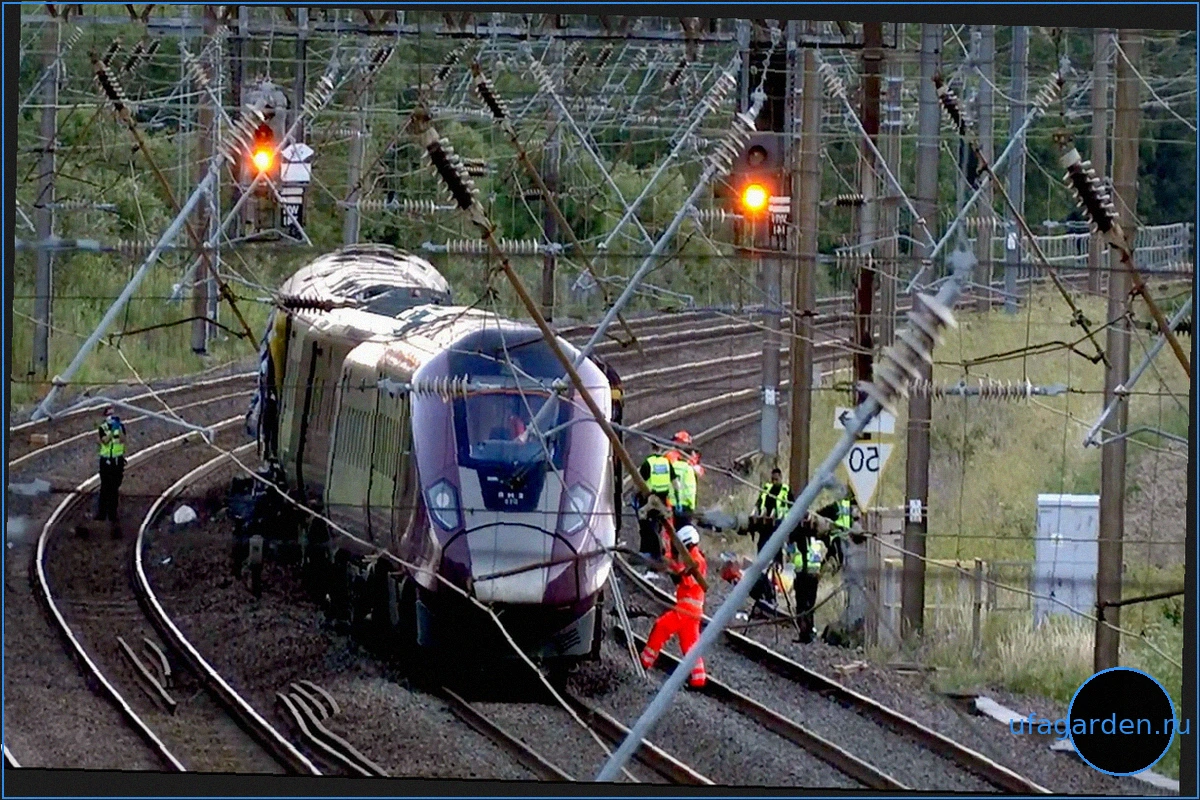 Zugverkehr eingestellt: Ein Toter und mehrere Verletzte bei Zugunglück in England